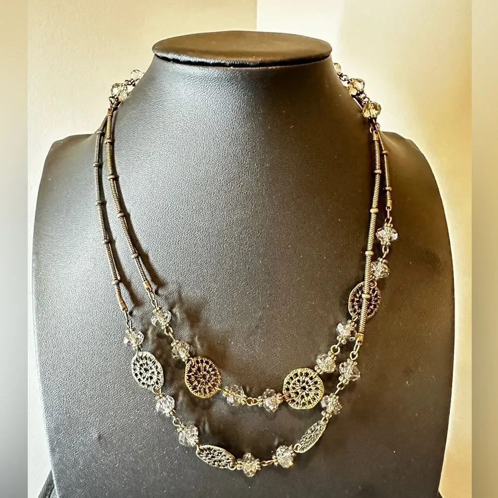 36” brass tone metal with glass‎ crystal beads, necklace!